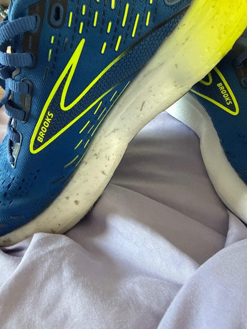 Brooks Glycerin 20 Royal Blue and Neon Yellow